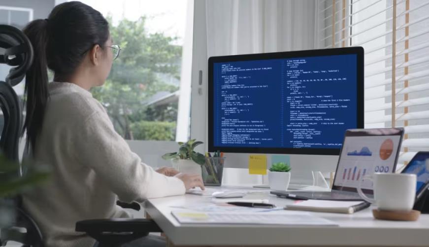 上海低代码平台定制开发:企业快速搭建业务系统的方案与成本对比